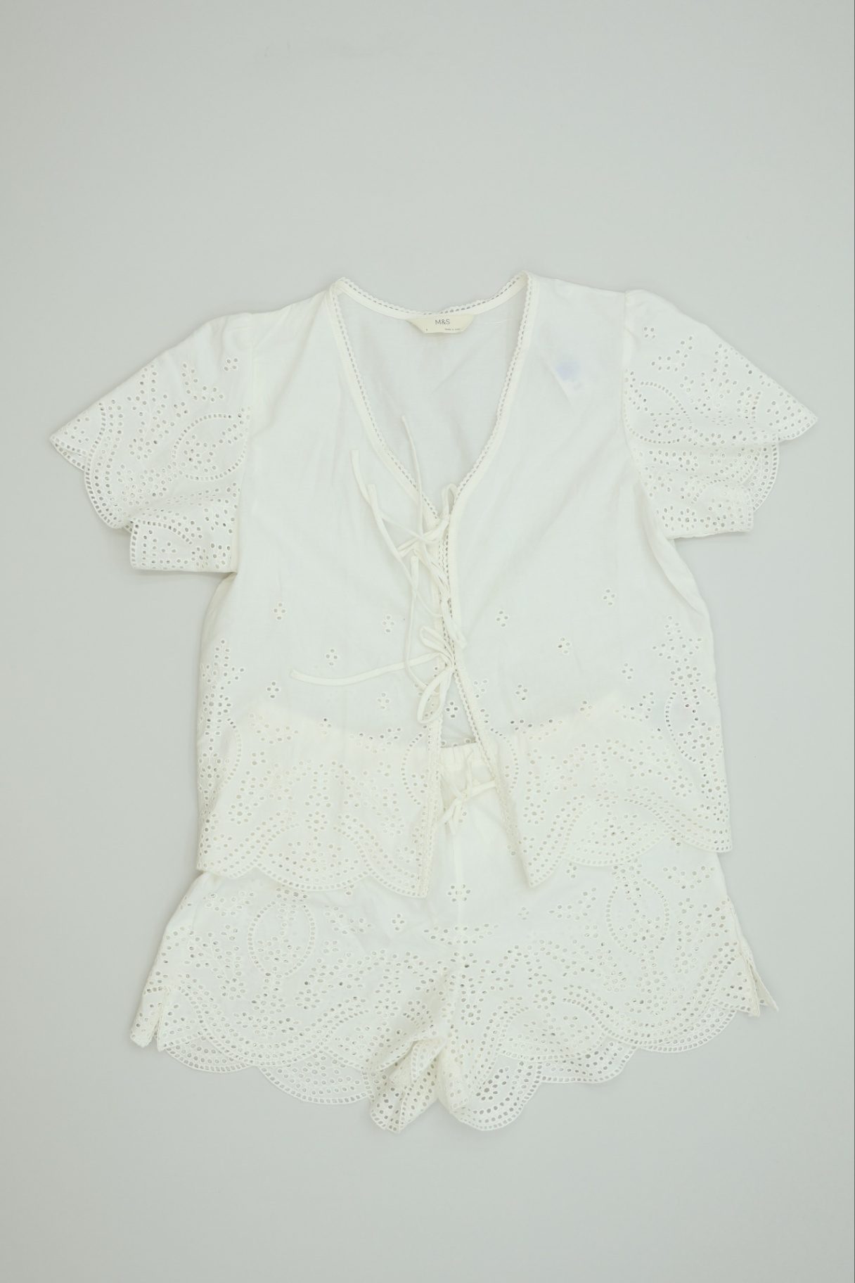 M&amp;S Women's Pyjama Set Top &amp; Shorts Ivory Tie Front Sleeves Eyelet Lace New